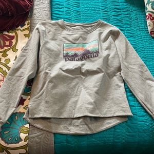 Women’s Patagonia sweatshirt